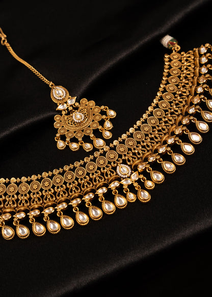 Premium Antique Kundan Choker Necklace Set with Jhumki Earrings/ Indian Wedding Jewelry/ Bridal Neckalce/ Gold Plated Jewelry/ Maang Tikka